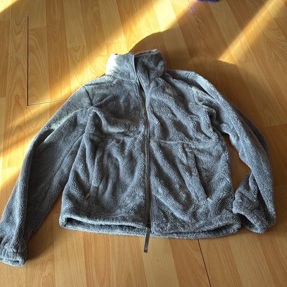 Girls north face grey jacket, size medium 10/12